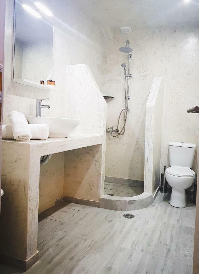 Vaya Plaza Houses 3 Appartamento Vourvoúlos Esterno foto